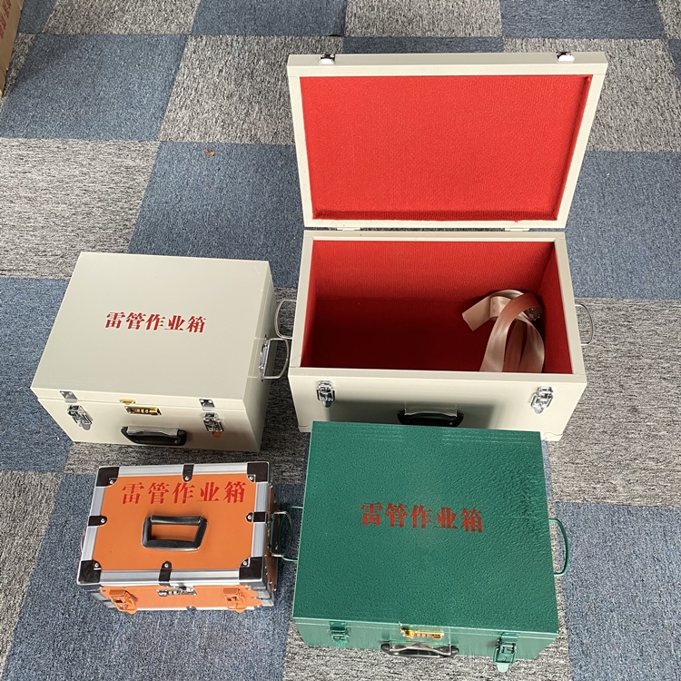 察哈尔右翼前爆破工程作业箱如何选择？玻璃钢与传统材质的全面对比